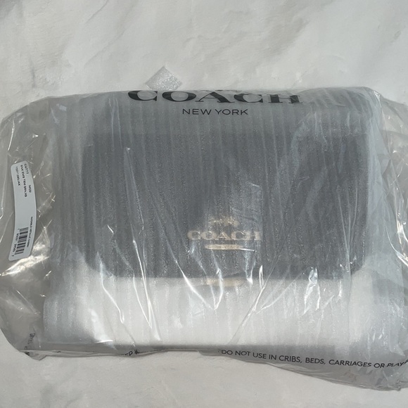 Coach Brynn Crossbody - SOLD OUT @ Coach! - Picture 7 of 7